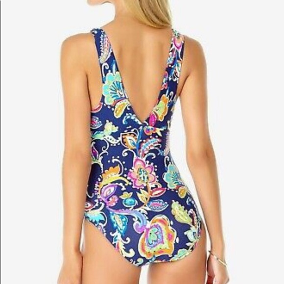 ♻️Reposted New Anne Cole deep plunge paisley pom one piece swimsuit in size 6 - Picture 2 of 13